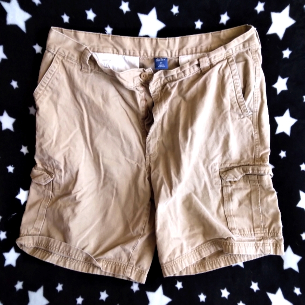 High Sierra Cargo size 40